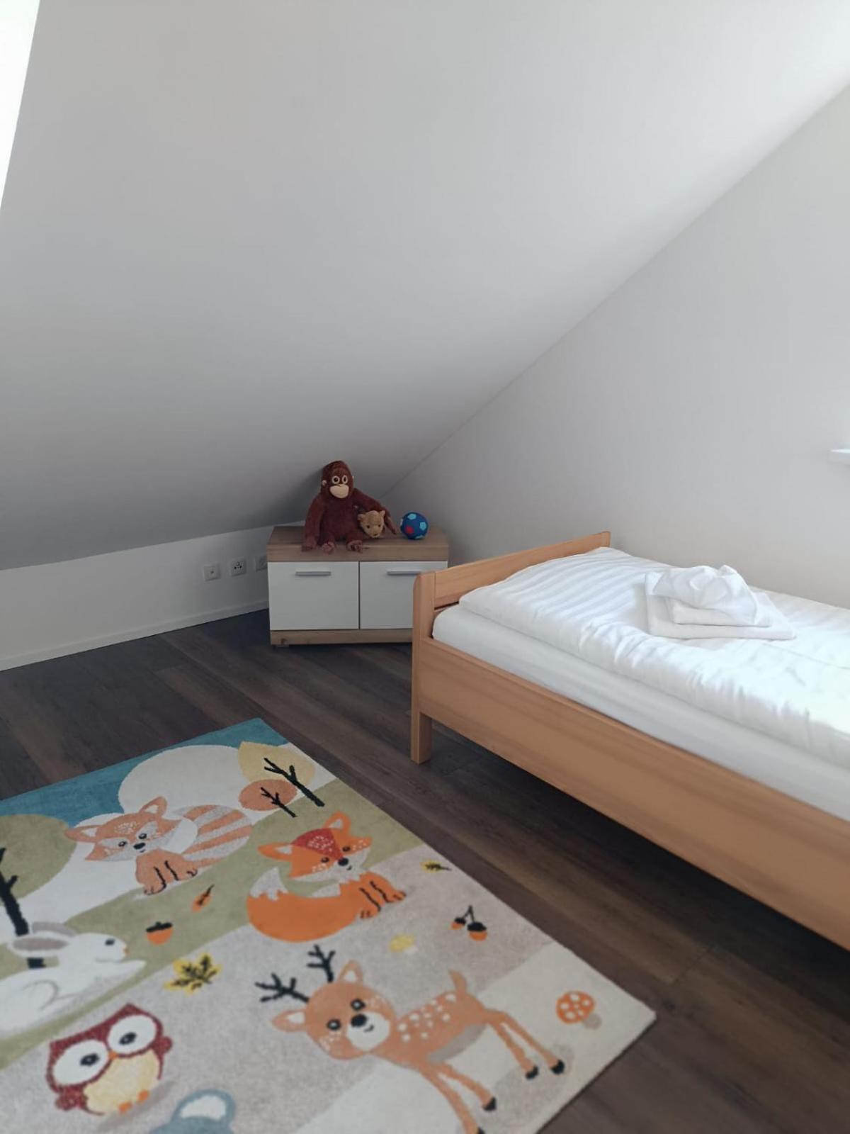 Moderne Ferienwohnung Fuer Familien Im Dachgeschoss Bosau Εξωτερικό φωτογραφία